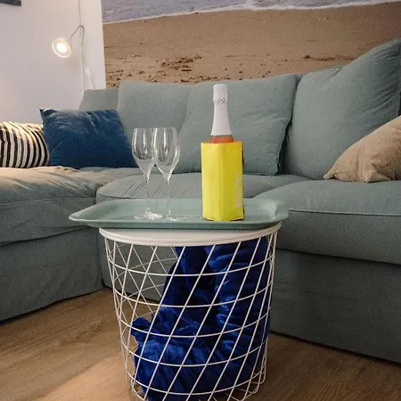 Oscar Sol, Penthouse With Terrace In The Center Of And 300m Fr Sitges