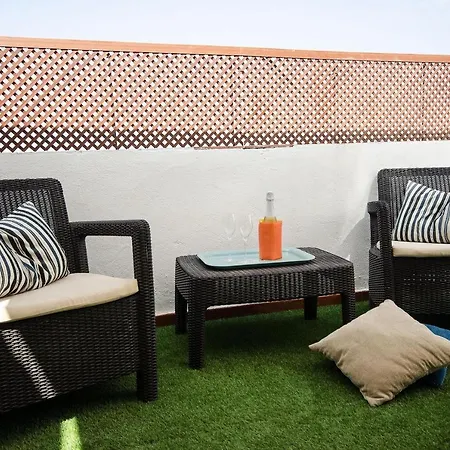 Oscar Sol, Penthouse With Terrace In The Center Of And 300m Fr Sitges